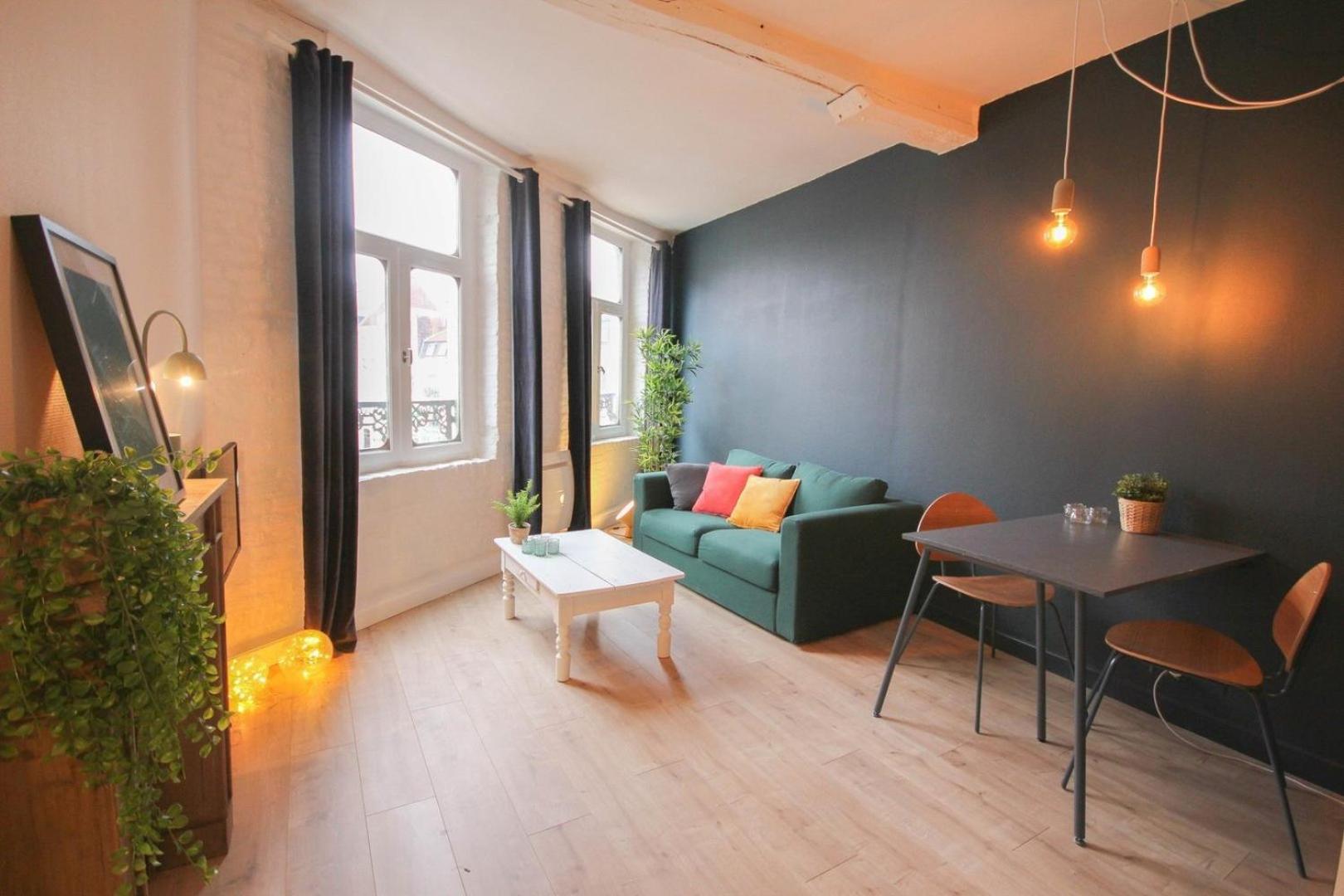 In The Heart Of Old Lille: Rue De La Monnaie Apartment Lille